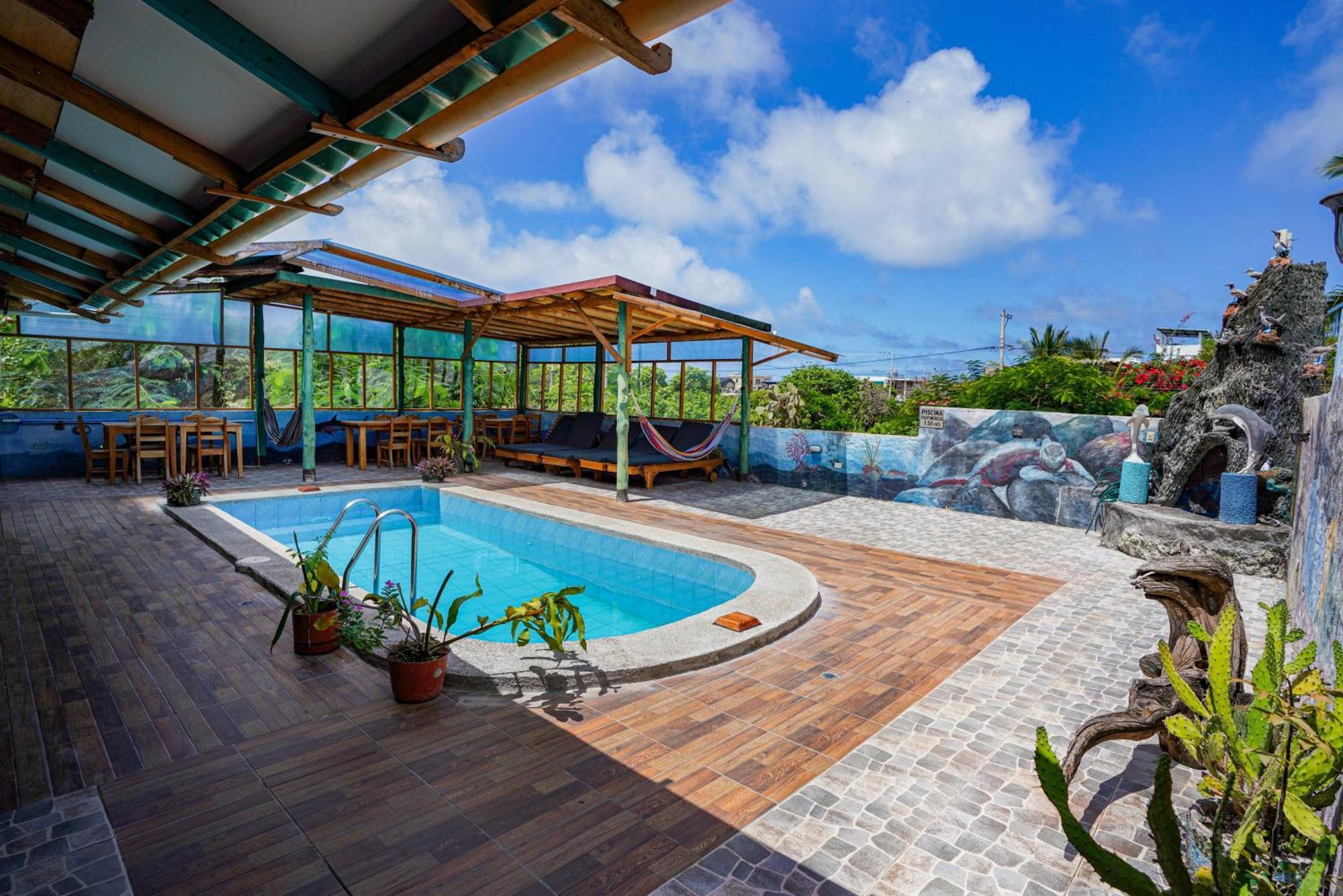 Galapagos Verde Azul Puerto Ayora  Exterior foto